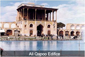 Isfahan, Ali Qapoo Edifice